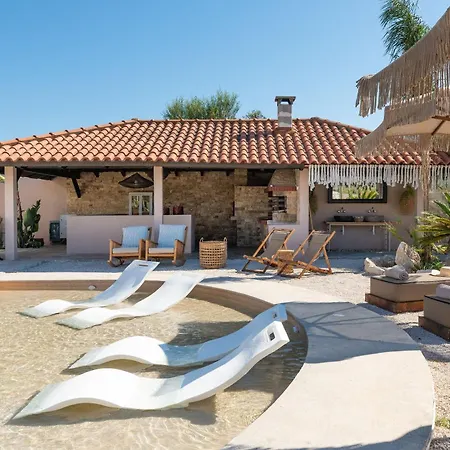 Villa Vento Estivo Mansion *